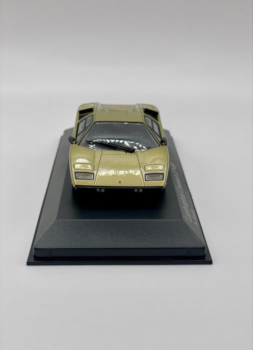 Lamborghini Countach Minichamps
