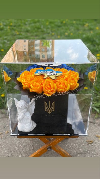 Букети з атласних стрічок для Героїв України