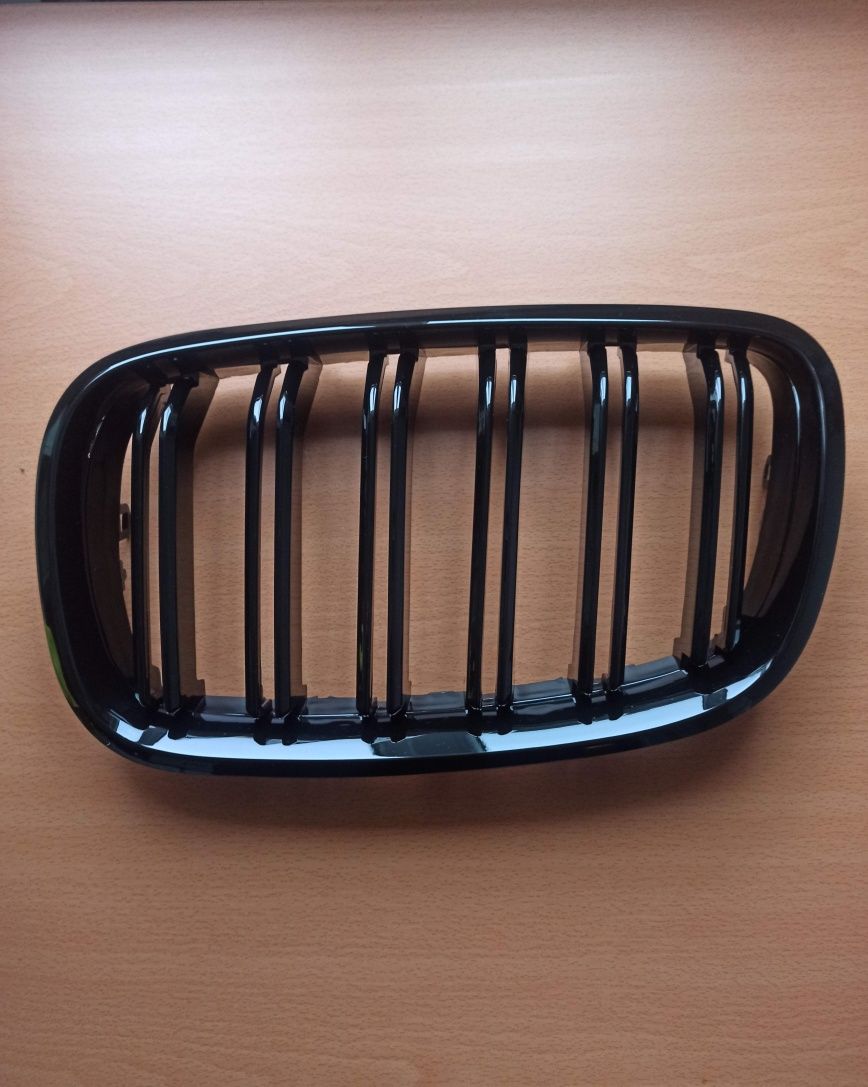 Nowe nerki BMW X5 E70 X6 E71 czarny połysk grill atrapa