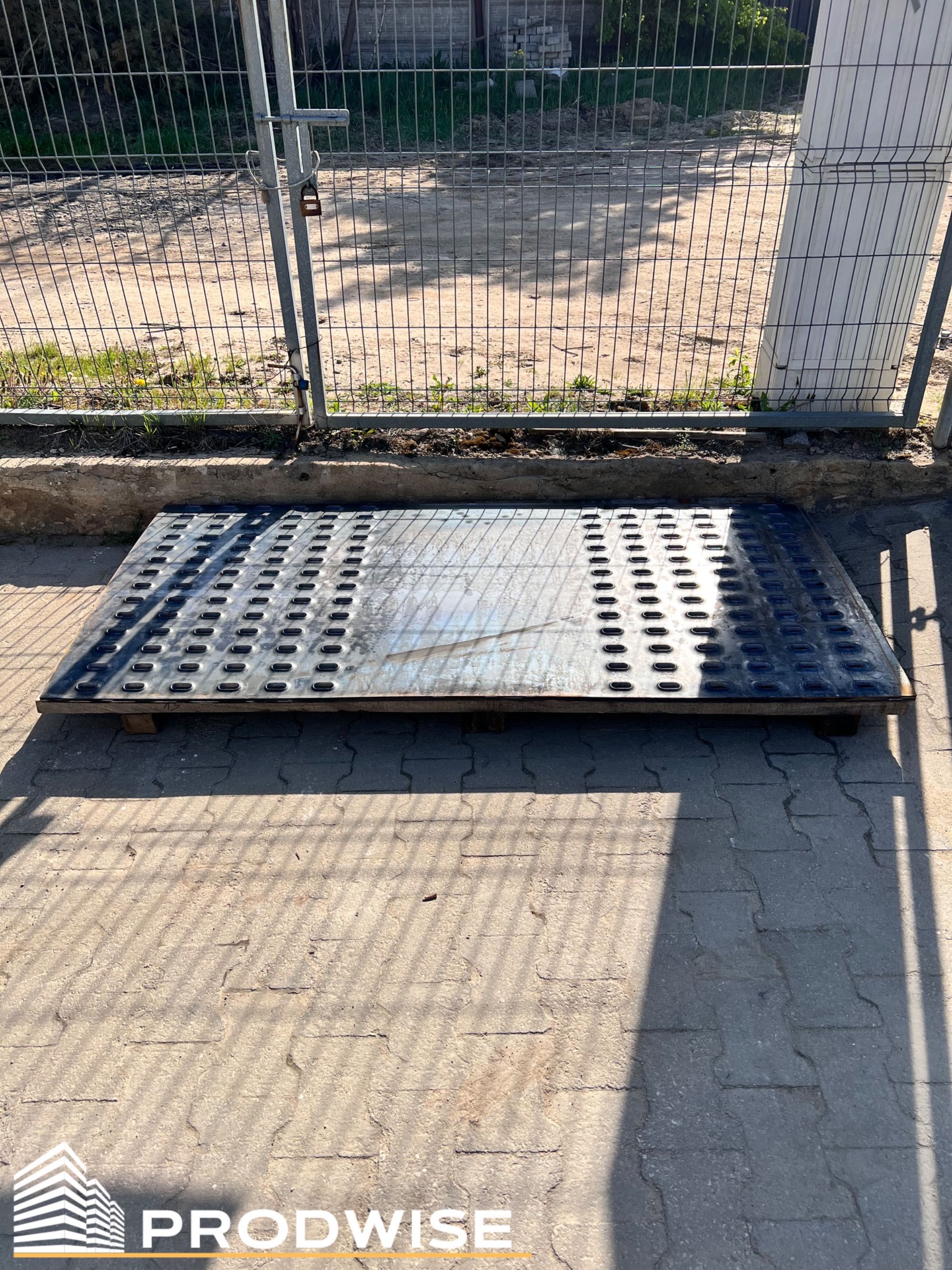 Blacha stalowa Lohr 1m x 2m (blacha perforowana / na przyczepy lawety)