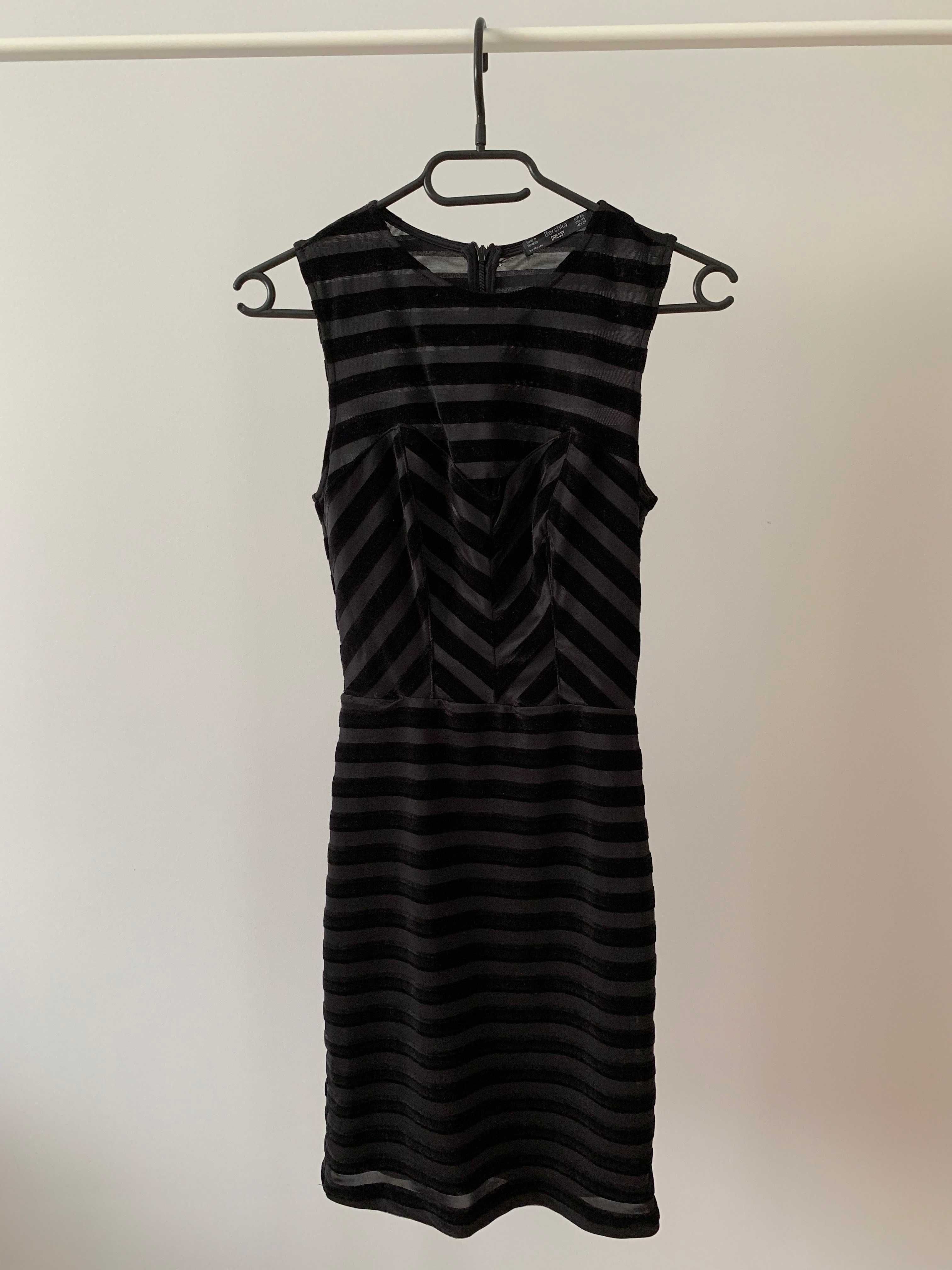 czarna komtajlowa dopasowana sukienka Bershka XS 34