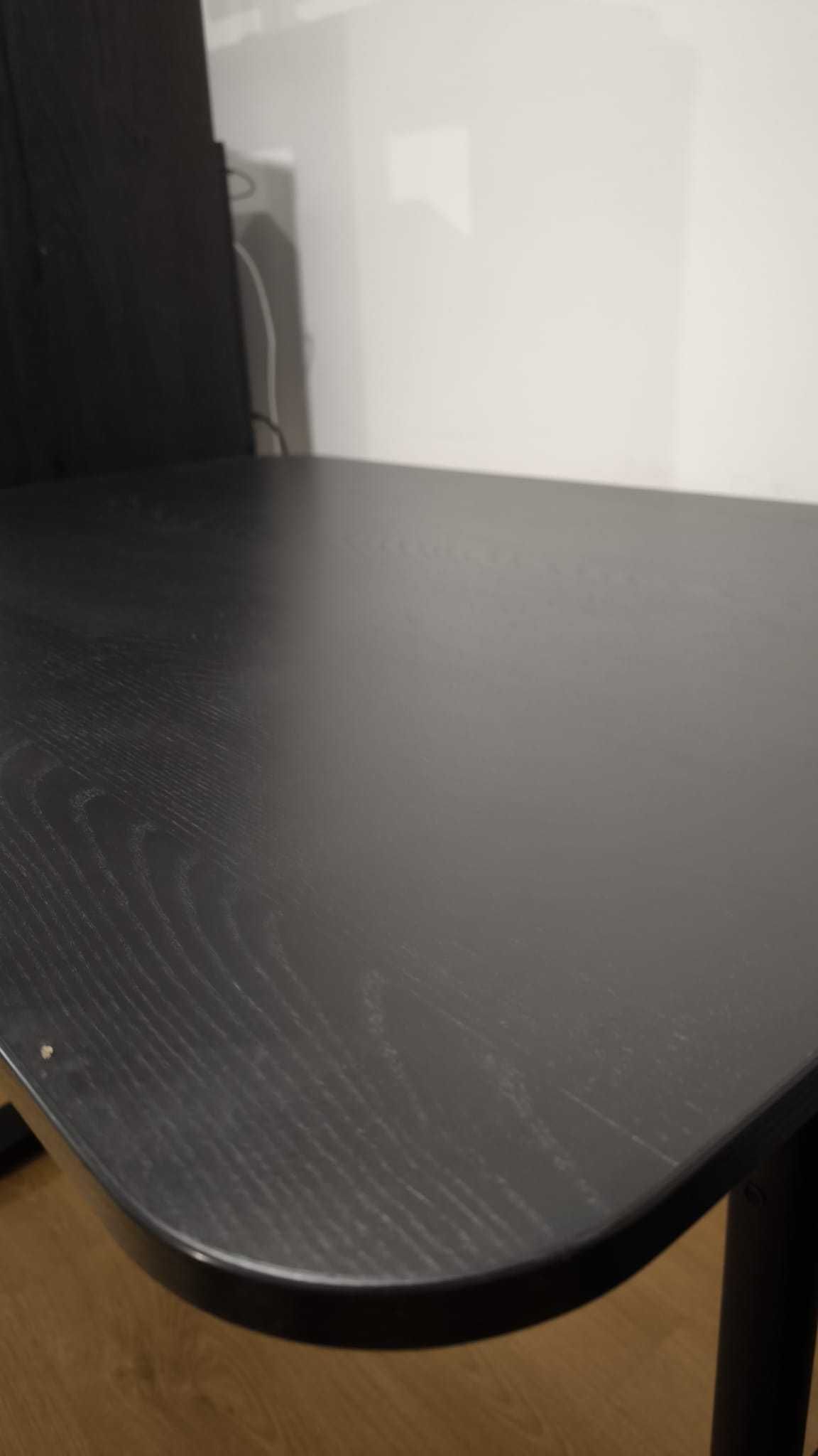 Secretária Ikea com ajuste de altura