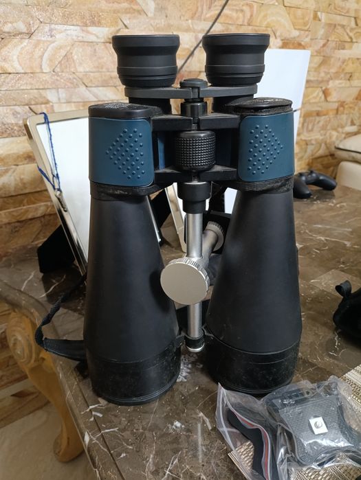 Продам бінокль в гарному стані
