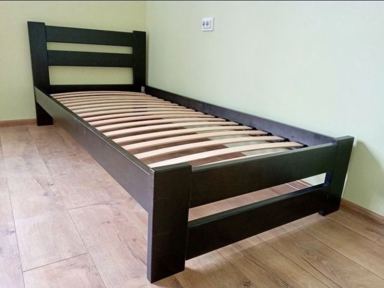 Деревяне ліжко, власне виробництво!