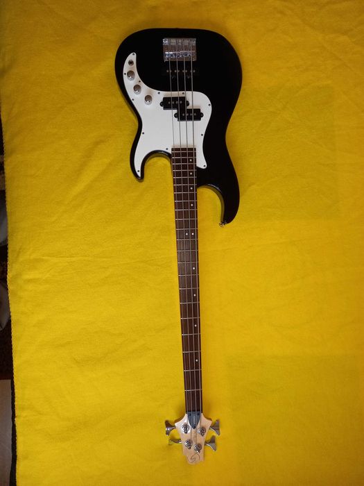 Gitara basowa Samick CR1 BK Corsair