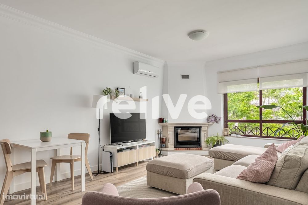 Apartamento T2 com 100m2 para Venda em Lourel, Sintra