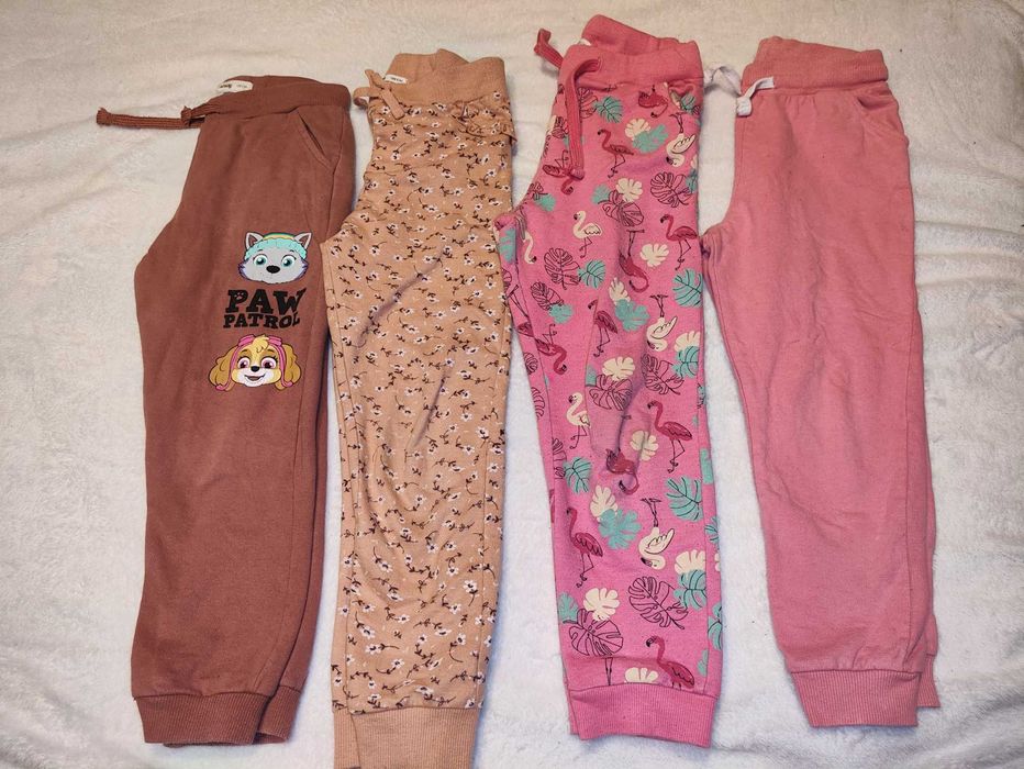 4 pary spodni dresów dla dziewczynki 122 ocieplane Psi patrol