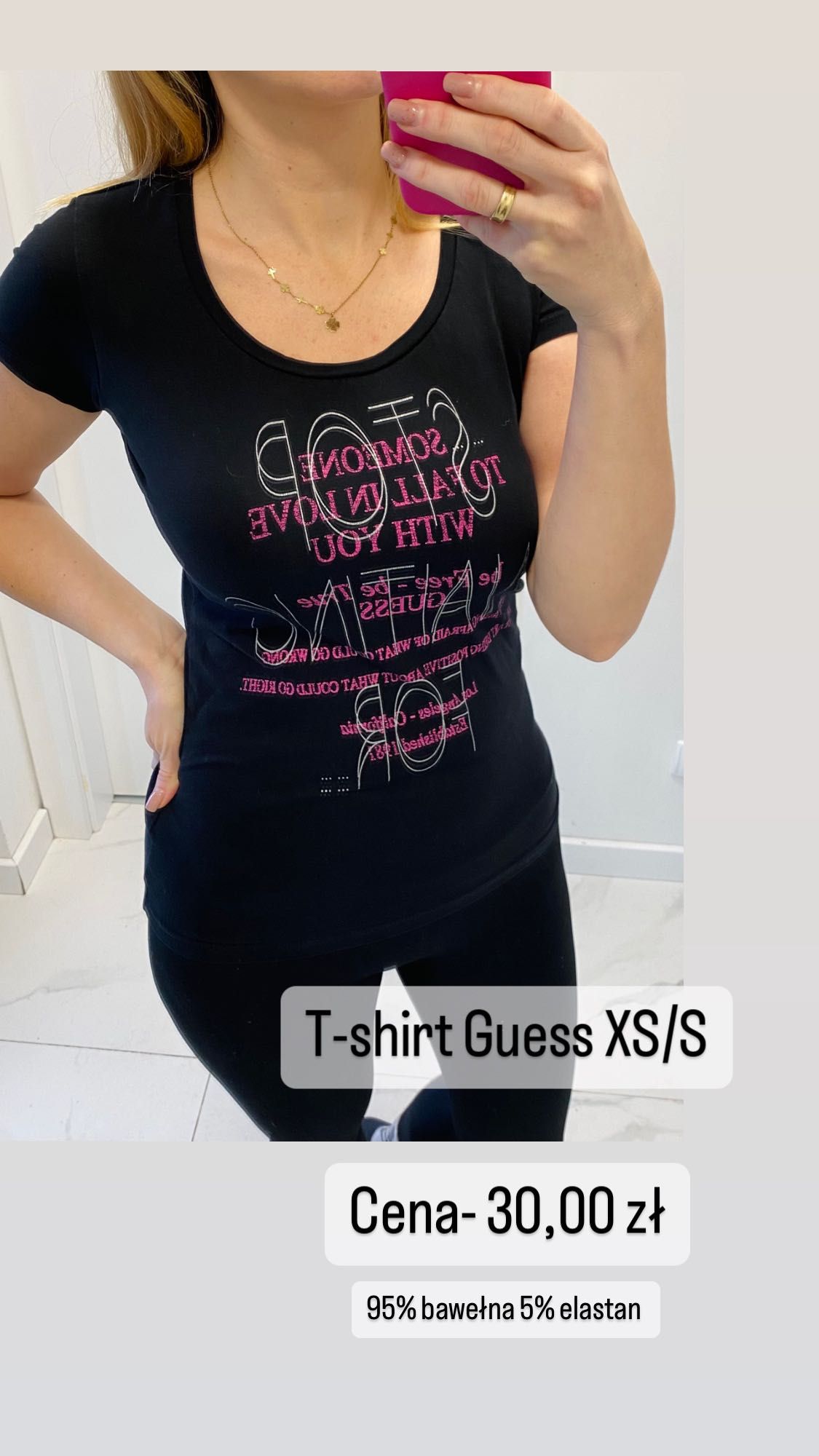 T-shirt krótki rękaw Guess XS/S czarny różowe napisy nadruk