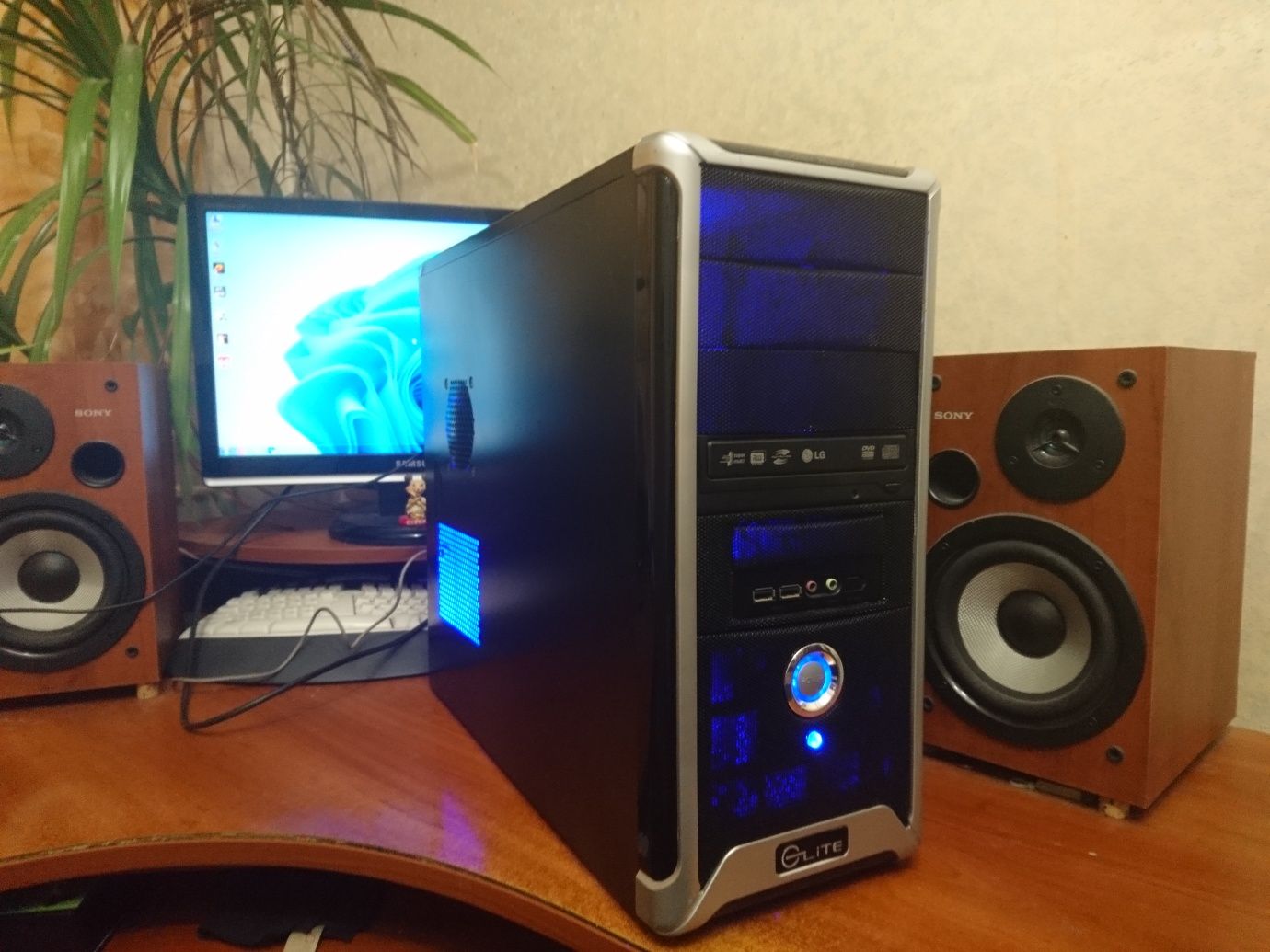 Системный блок 4 ядра  Intel Core 2 Quad Q9550 четырёх ядерный.