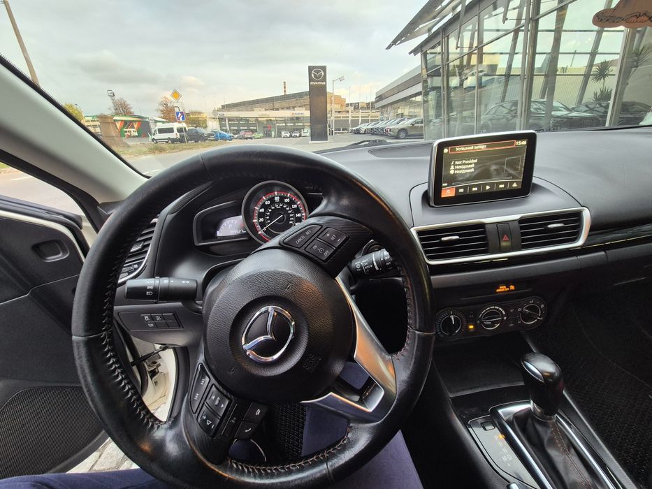 Mazda 3 2.0 AT hatch 2016