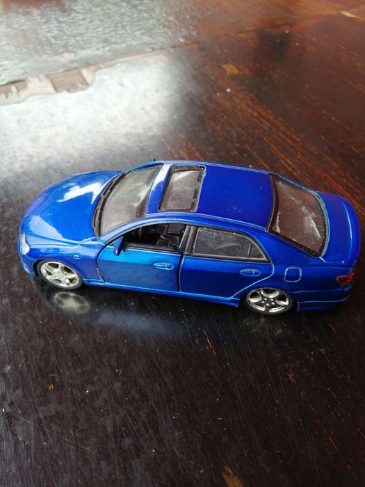 Продам модель автомобиля Toyota