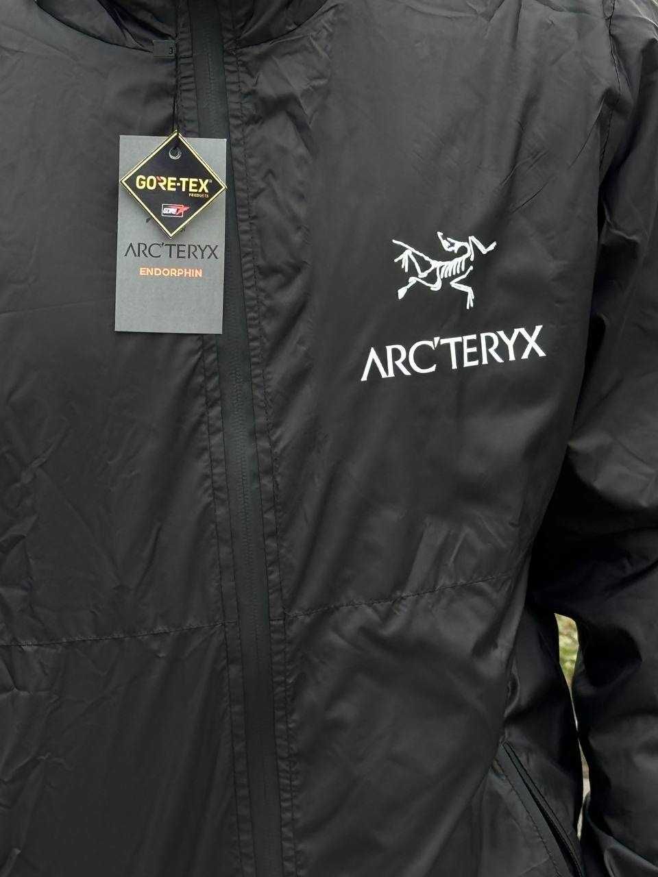 Відмінна вітровка Arcteryx GoreTex