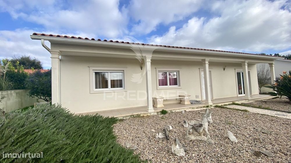 Moradia T3 com Garagem em Aljubarrota - Alcobaça