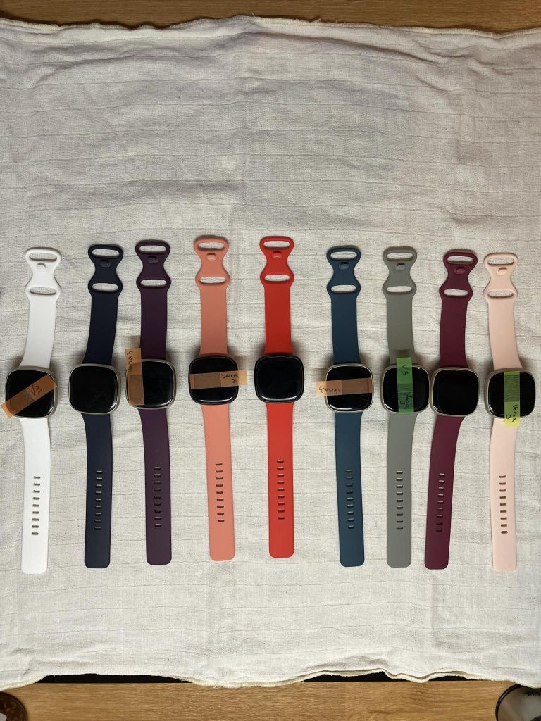 Zestaw 10 zegarków Fitbit. Zegarek fitbit