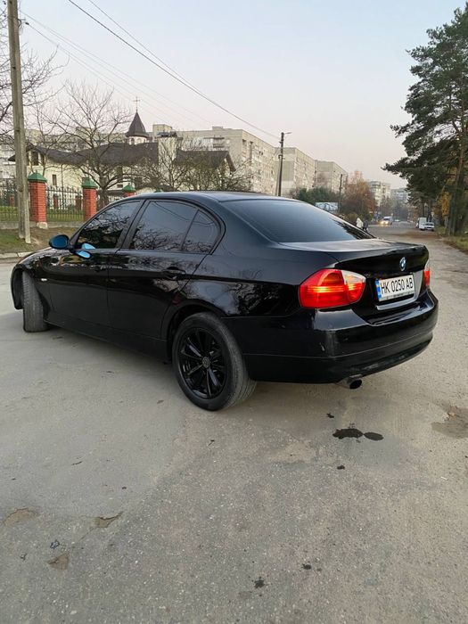 BMW 3 Series Sedan (E90)