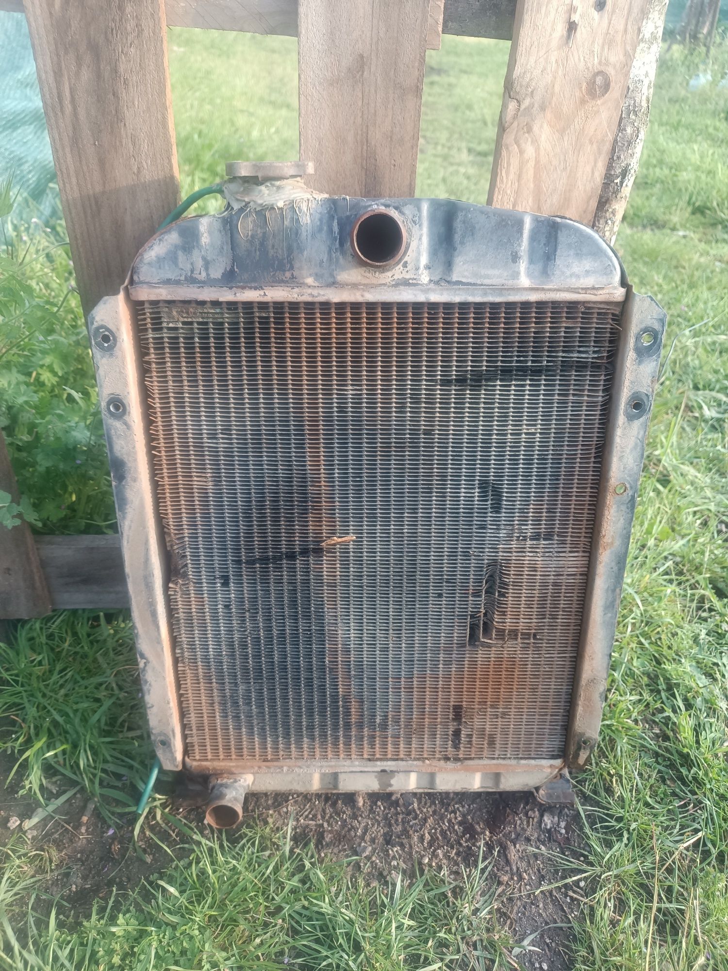 Radiador para trator Fiat
