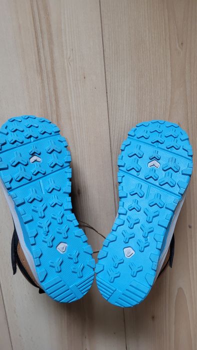 Buty przejściowe dla chłopca, nowe z metką