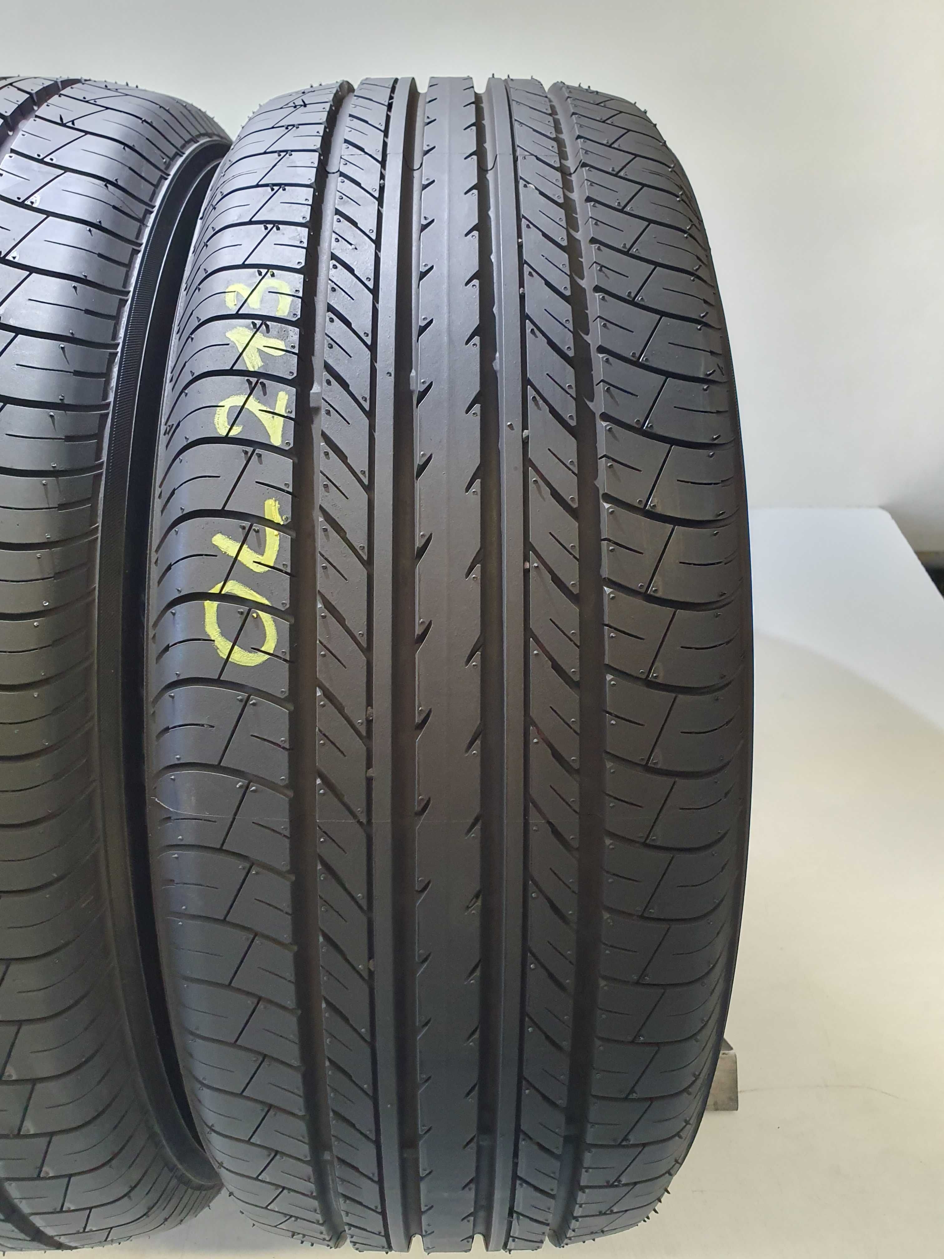 4x 225/55/18 YOKOHAMA BlueEarth E70 98H  DEMO OL213