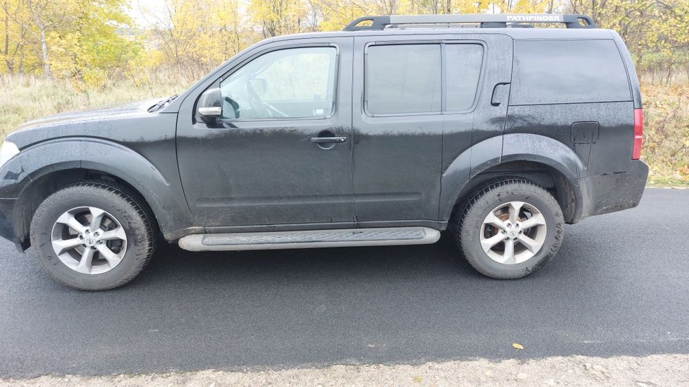 Nissan Pathfinder  2.5D 2007