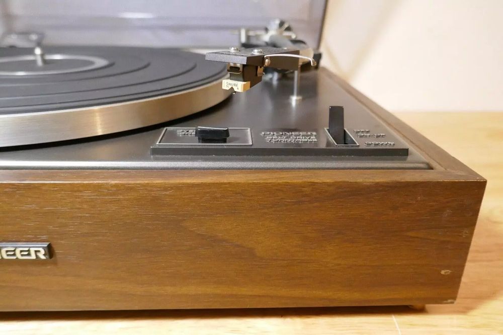 Pioneer PL 12D gira discos