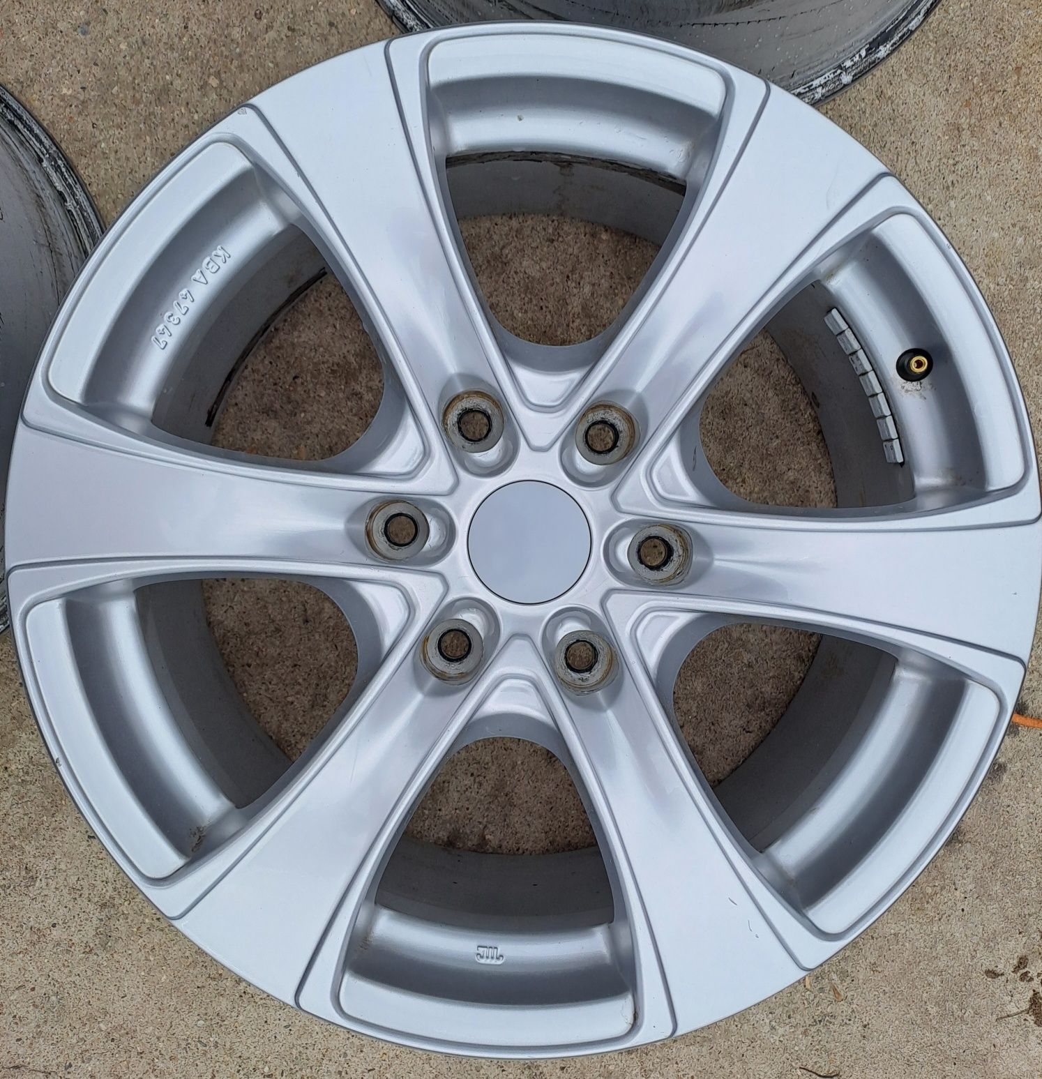4szt Felgi Aluminiowe Alutec 5x139,7 18cali Komplet