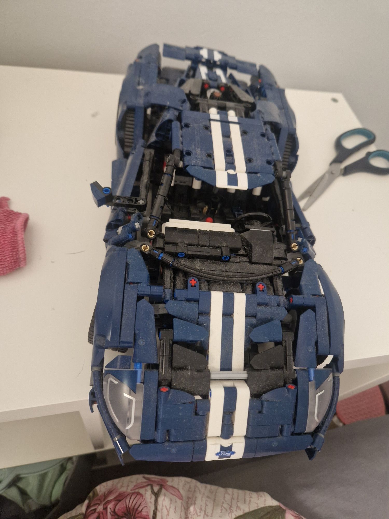 4 złożone samochody lego