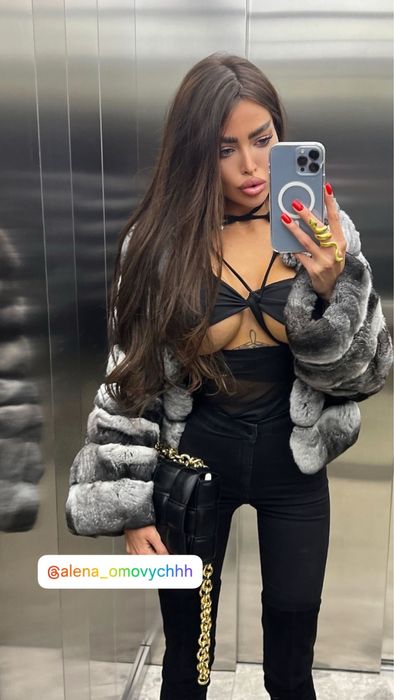 Шуба із хутра шиншилли автоледі