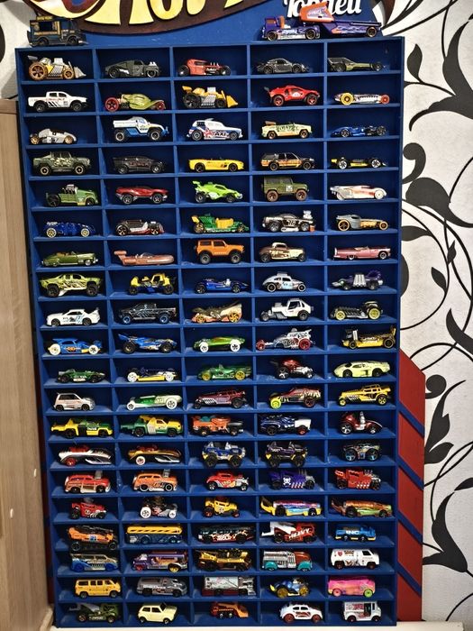 Машинки Hot Wheels