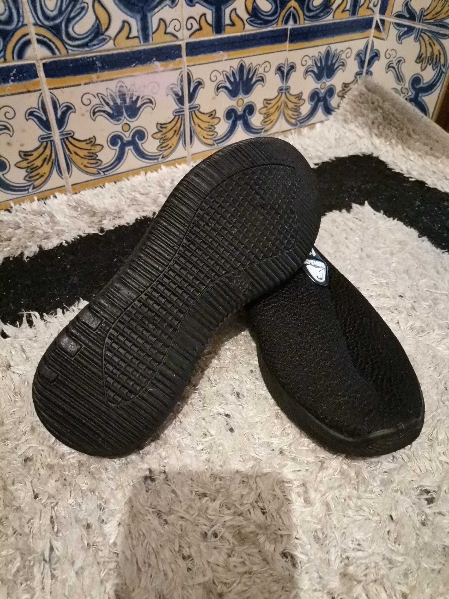Sapatos Confortáveis Homem Cor Preta Nr.39