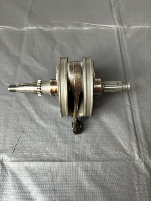 wał korbowy YAMAHA YZF250 R 19-23 WR