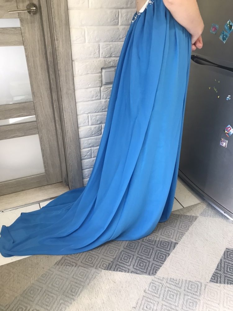 Платье со шлейфом/на фотосессию/выпускной/синее/голубое!