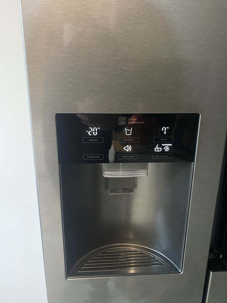Lodowka LG side kostkarka eods