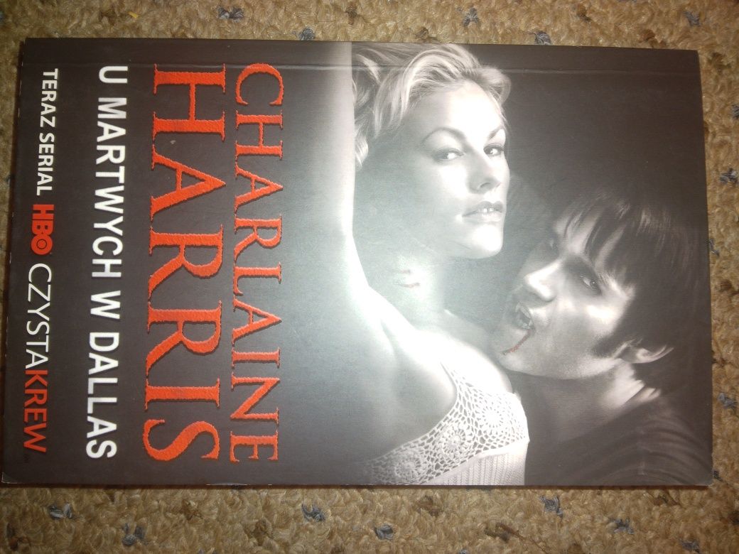 Charlaine Harris U martwych w Dallas