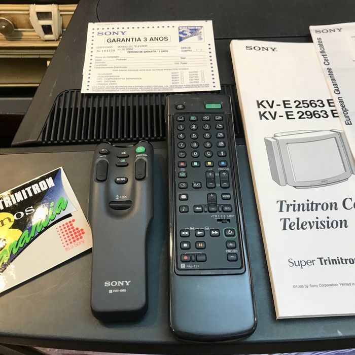 TV Sony KV-E2563E Colecionadores/Retro Gamers - Loja Grundig Clássicos