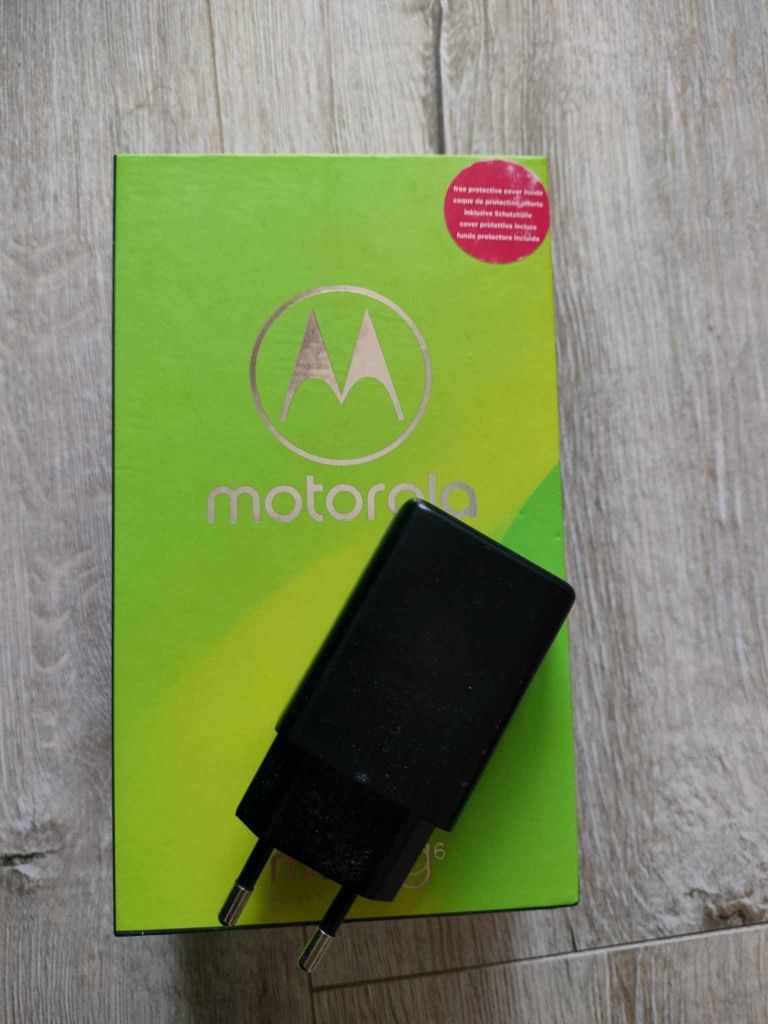 Sprzedam telefon Motorola g6 play.
Kupiona w sieci Play.
Zestaw z pude
