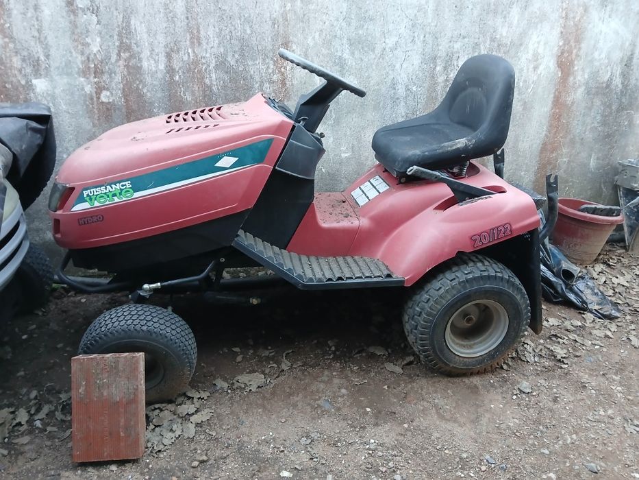 Lote de  corta relvas