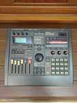 Roland SP-808 groovebox