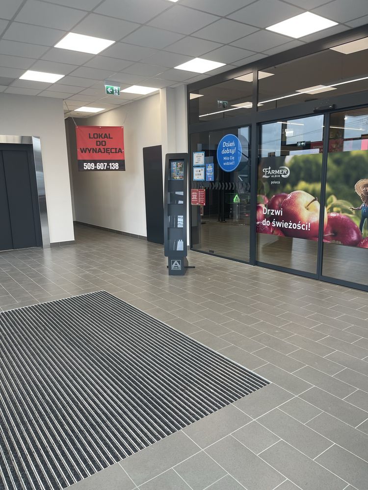 Lokal handlowy/usługowy do wynajecia 10,5 m2 + 2,5 m2 jarton