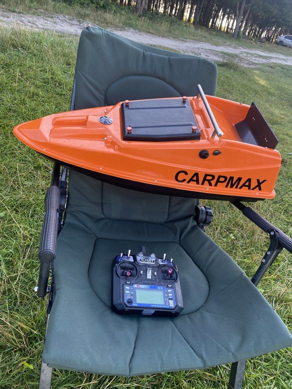 Карповий кораблик CARPMAX ехолот, автопілот, GPS
