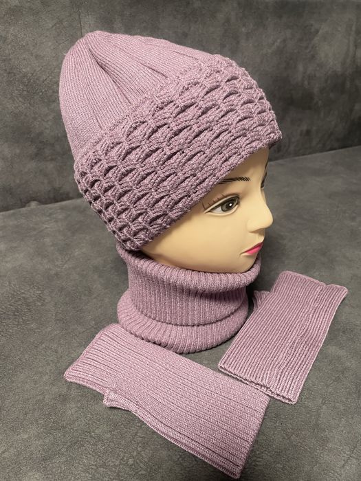 Комплект 3-ка шапка, баф, мітінки.