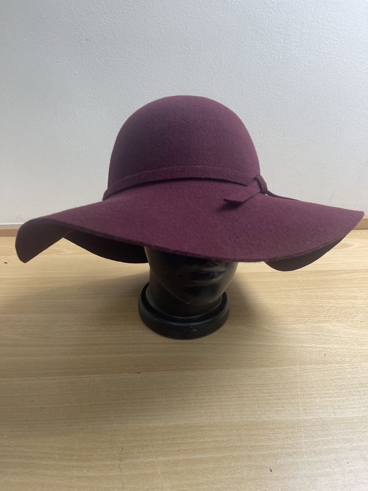Продається шляпа жіноча