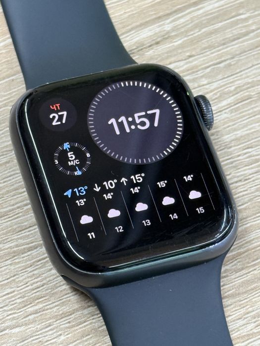 Apple Watch SE 44mm (gen 1)