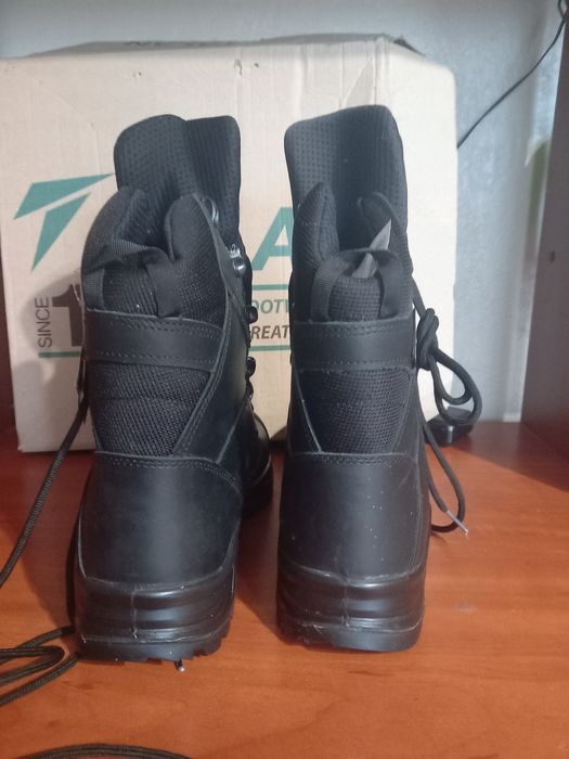 Продам нові зимні берці  TALAN розмір 41