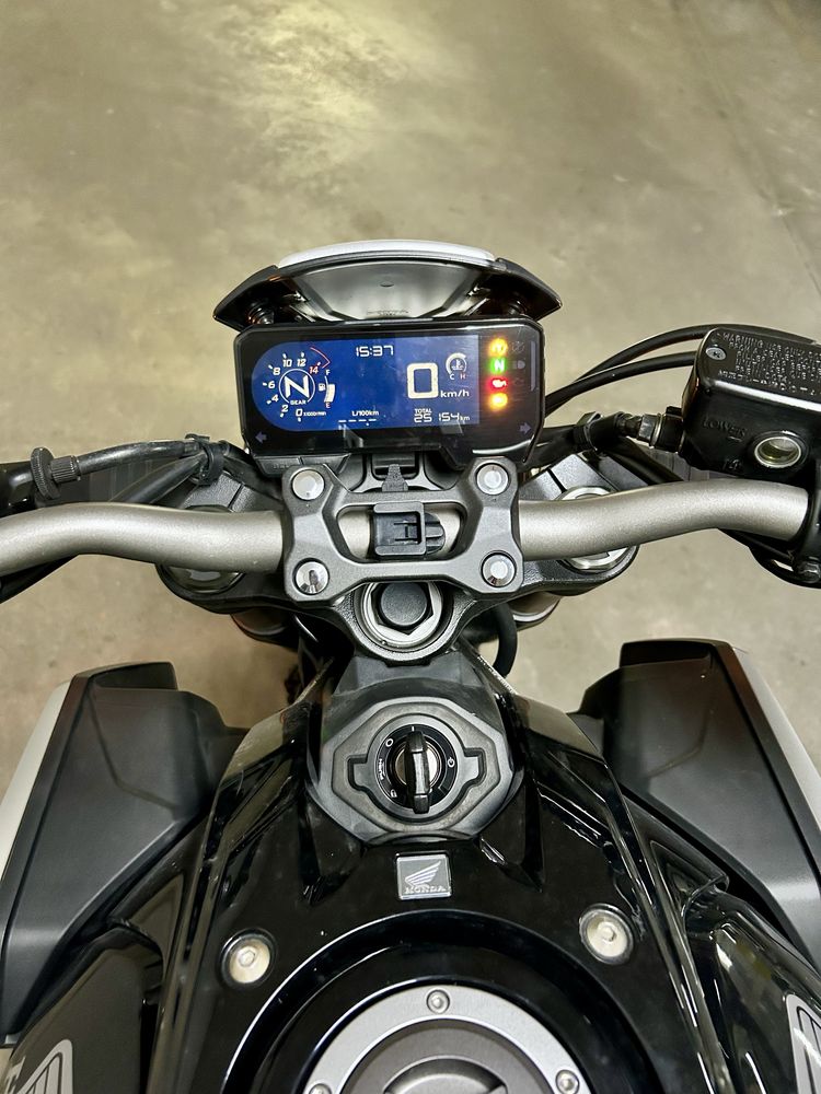 Honda CB650R | Ano 2020 | 27000km