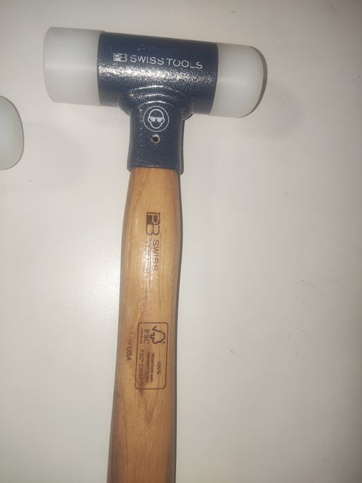 Молоток Swiss Tools