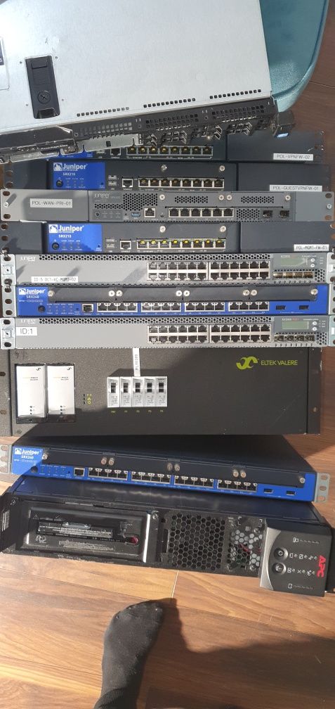 Serwererownia Dell R320.Juniper sxr 210.240.320. ER3300.APC ups