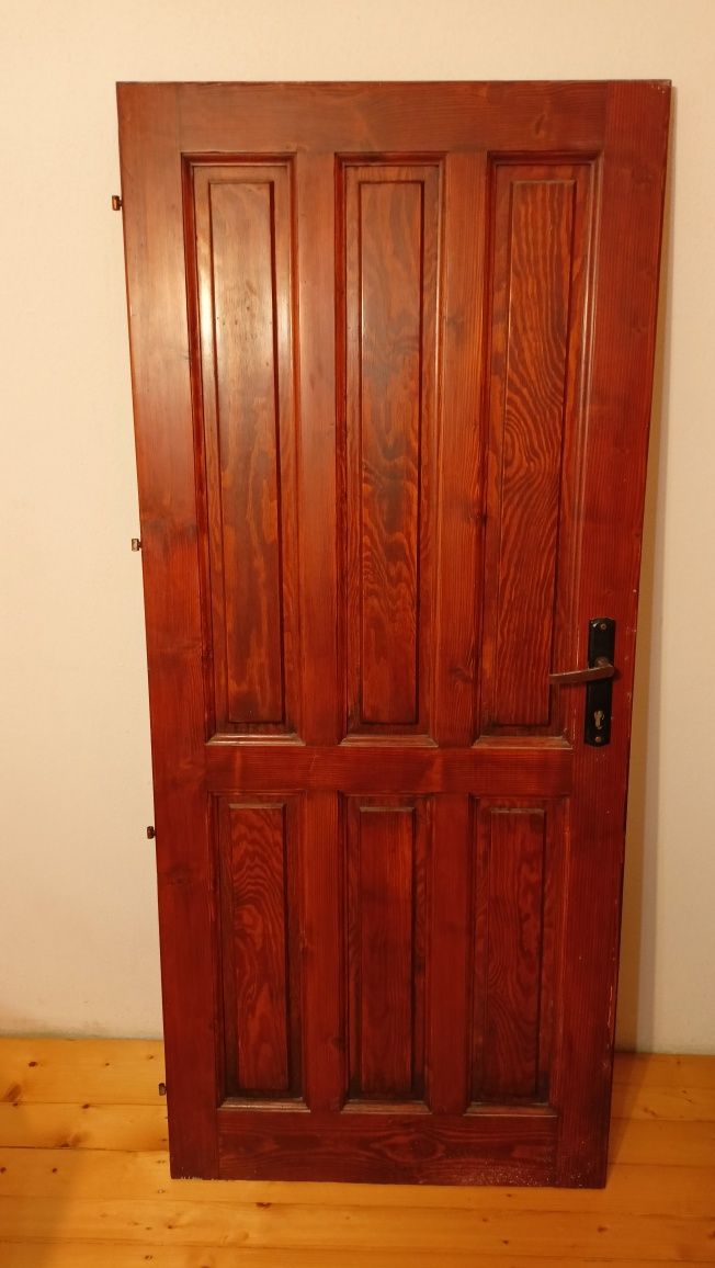 Drzwi zewnętrzne/ wewnętrzne drewniane lite , drewno iglaste