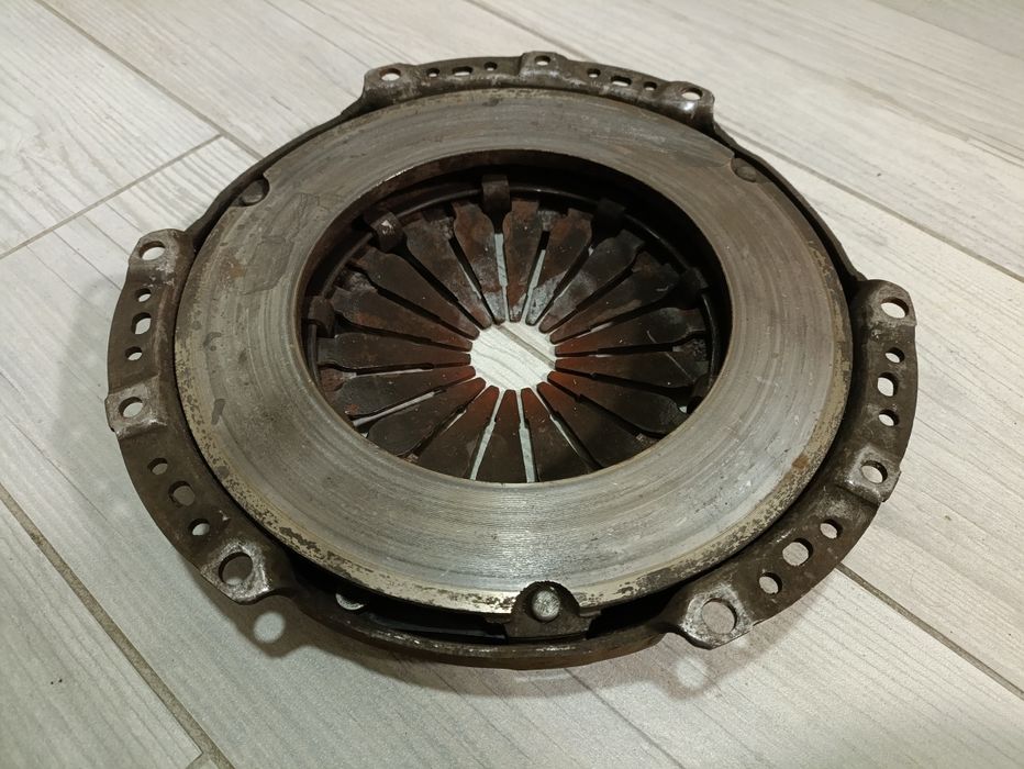 Ступиця, щеплення, прокладка впускного колектора Гольф 2 1.3