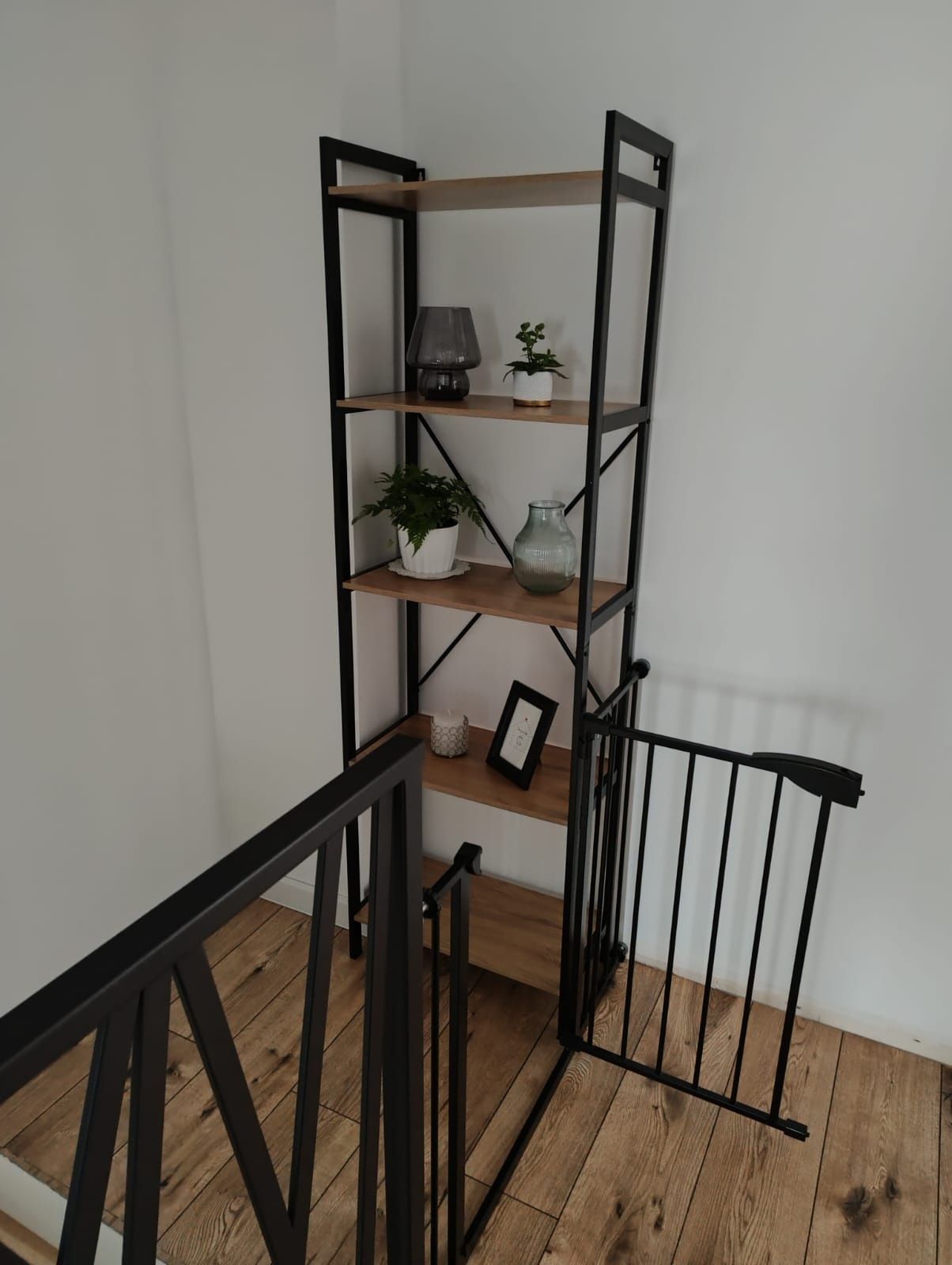 Regał wall cabinet