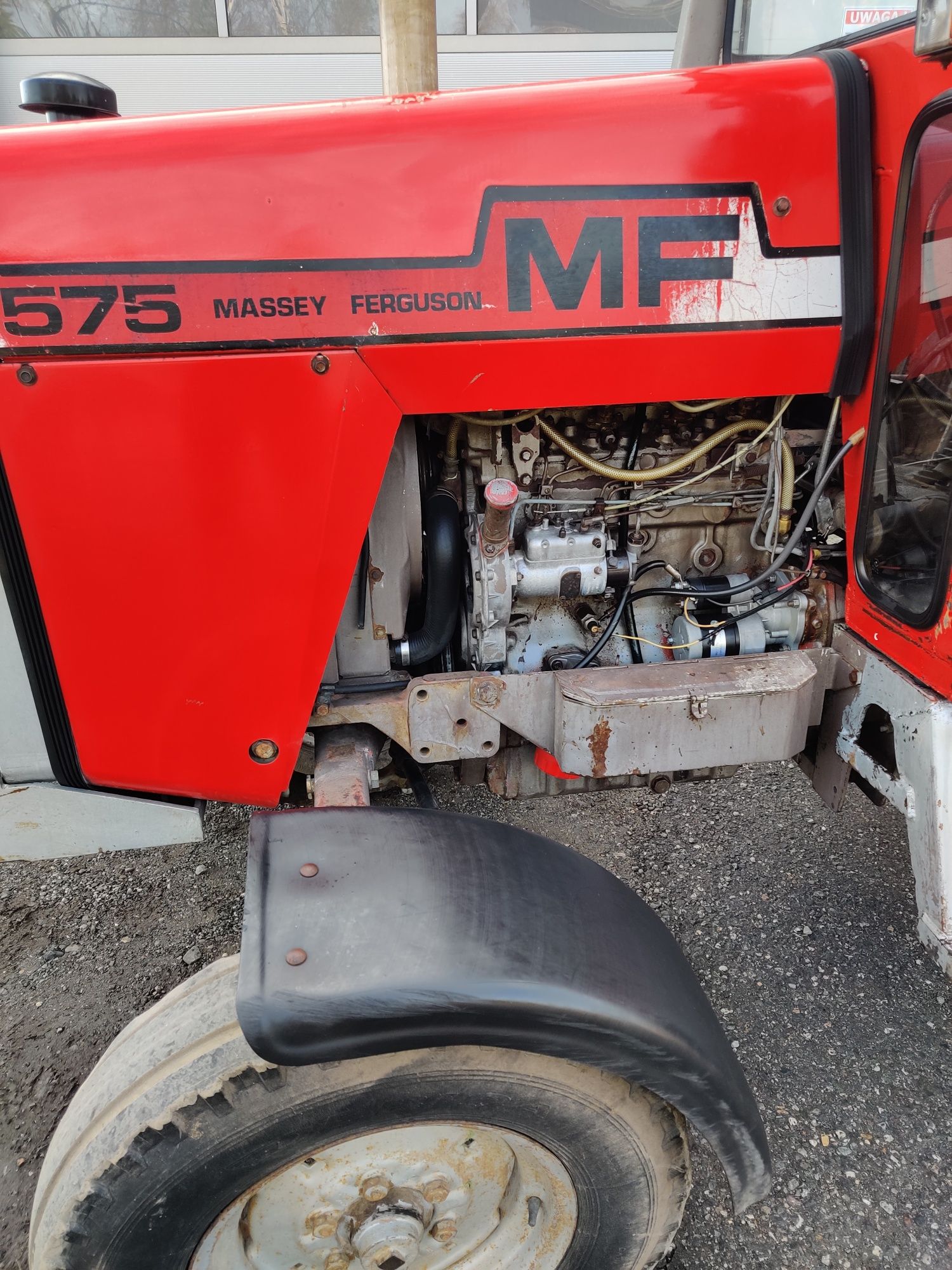 Massey Ferguson 575